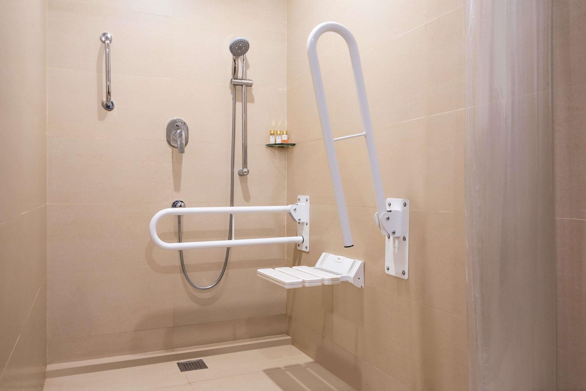 Ramada Encore Jalandhar Bagian luar foto