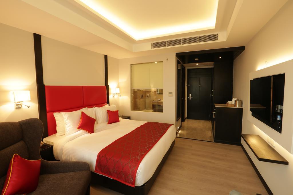 Ramada Encore Jalandhar Bagian luar foto