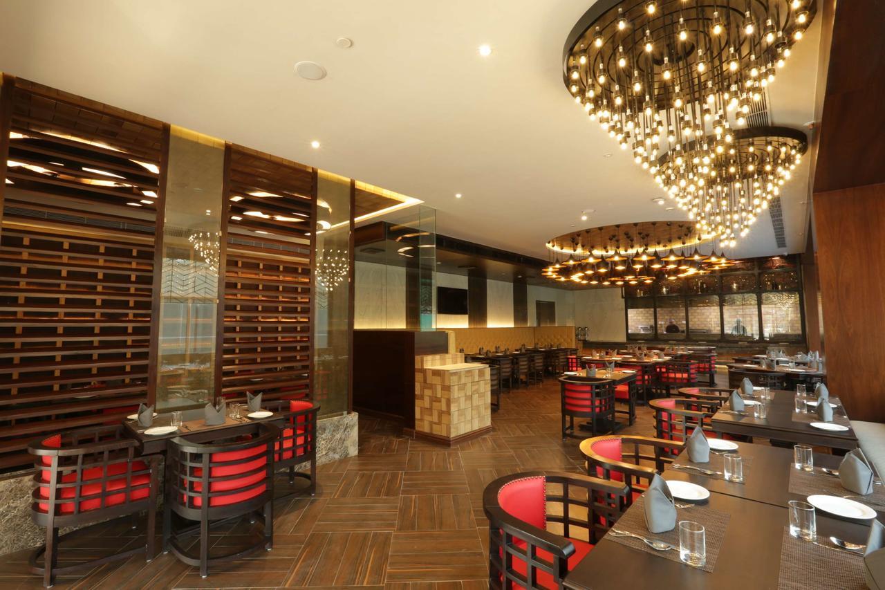 Ramada Encore Jalandhar Bagian luar foto