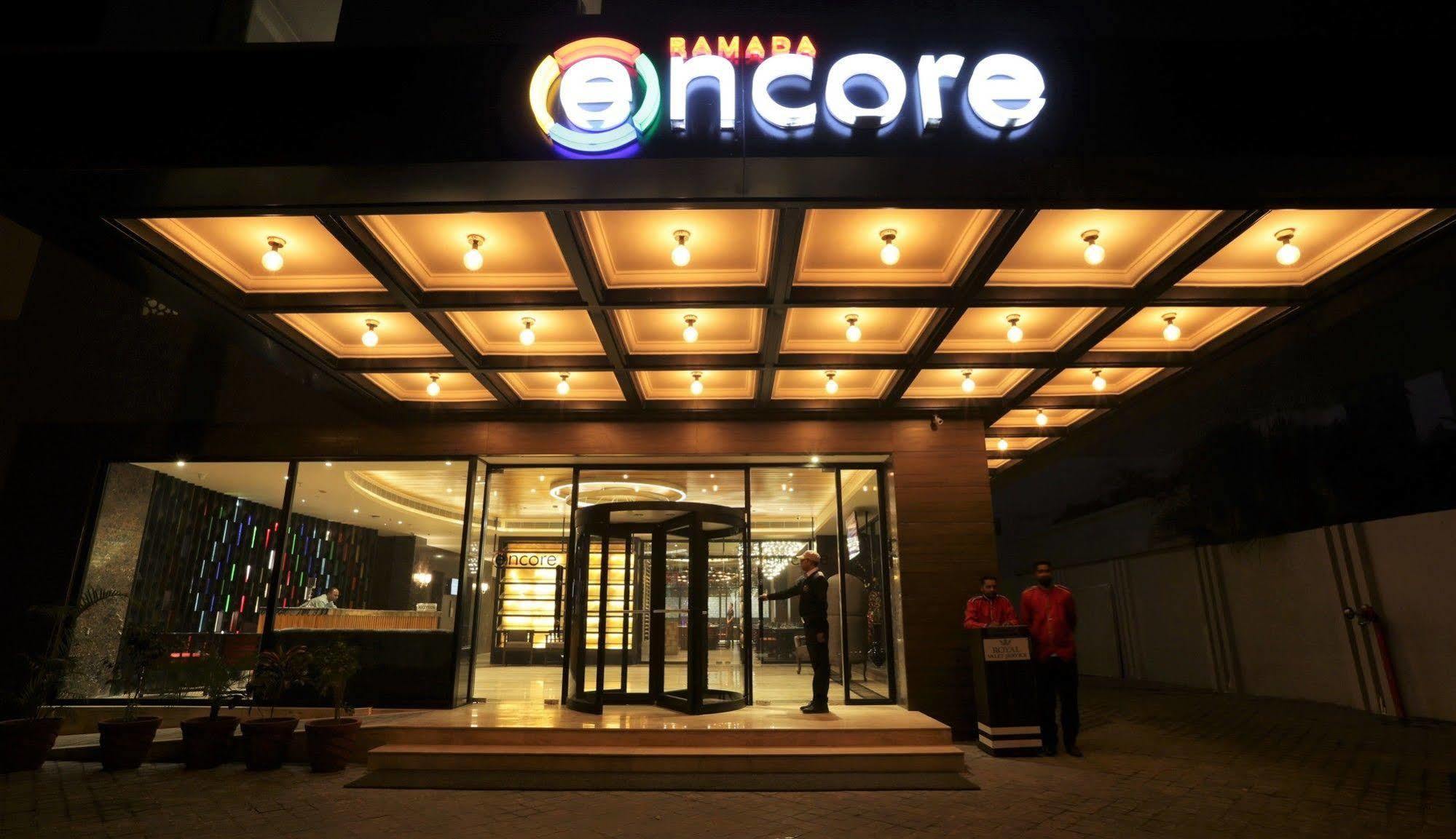Ramada Encore Jalandhar Bagian luar foto