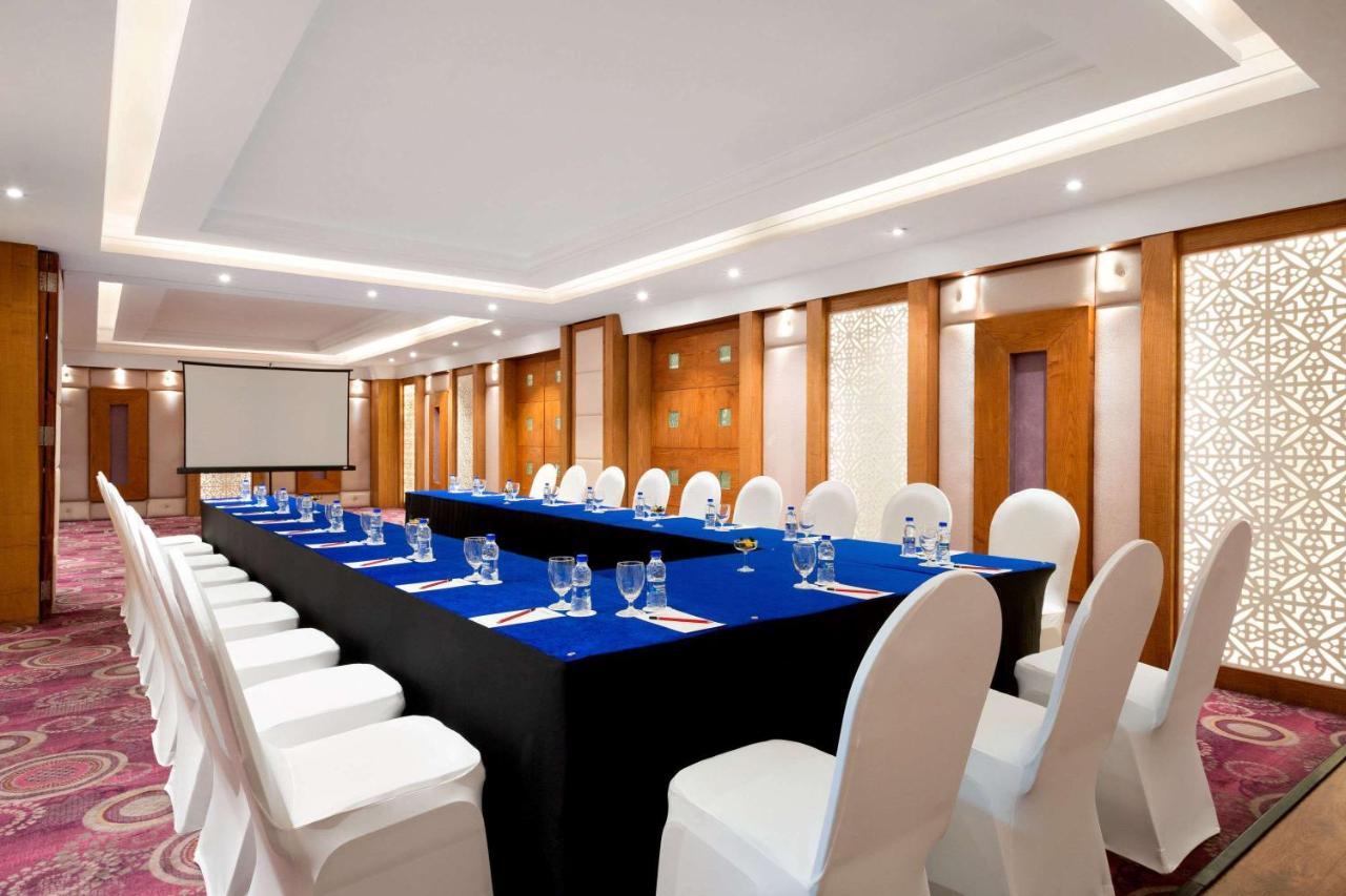Ramada Encore Jalandhar Bagian luar foto